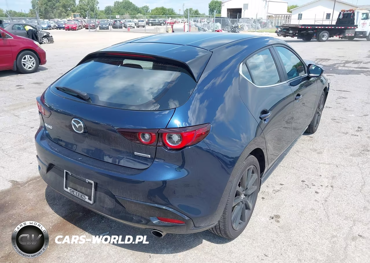 2025 Mazda Mazda3 2.5 S Select Sport VIN:JM1BPAKM1S1792375 - 4