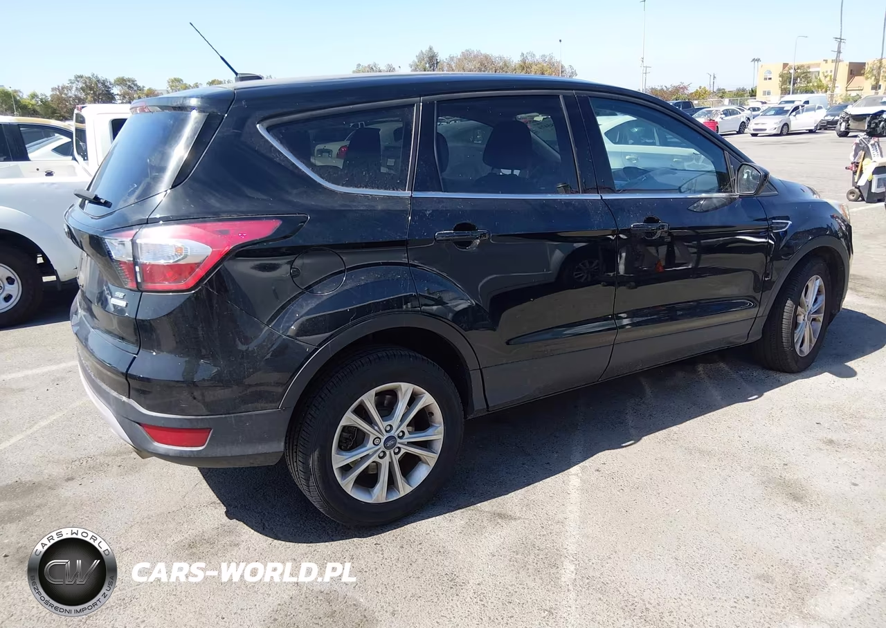 2017 Ford Escape Se VIN:1FMCU0GD0HUD51548 - 4