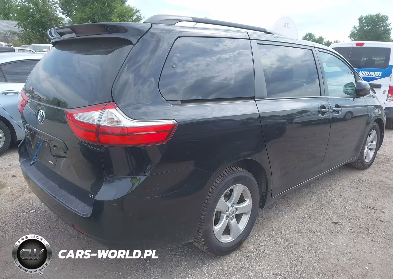 2016 Toyota Sienna Le 8 Passenger VIN:5TDKK3DC7GS724459 - 4