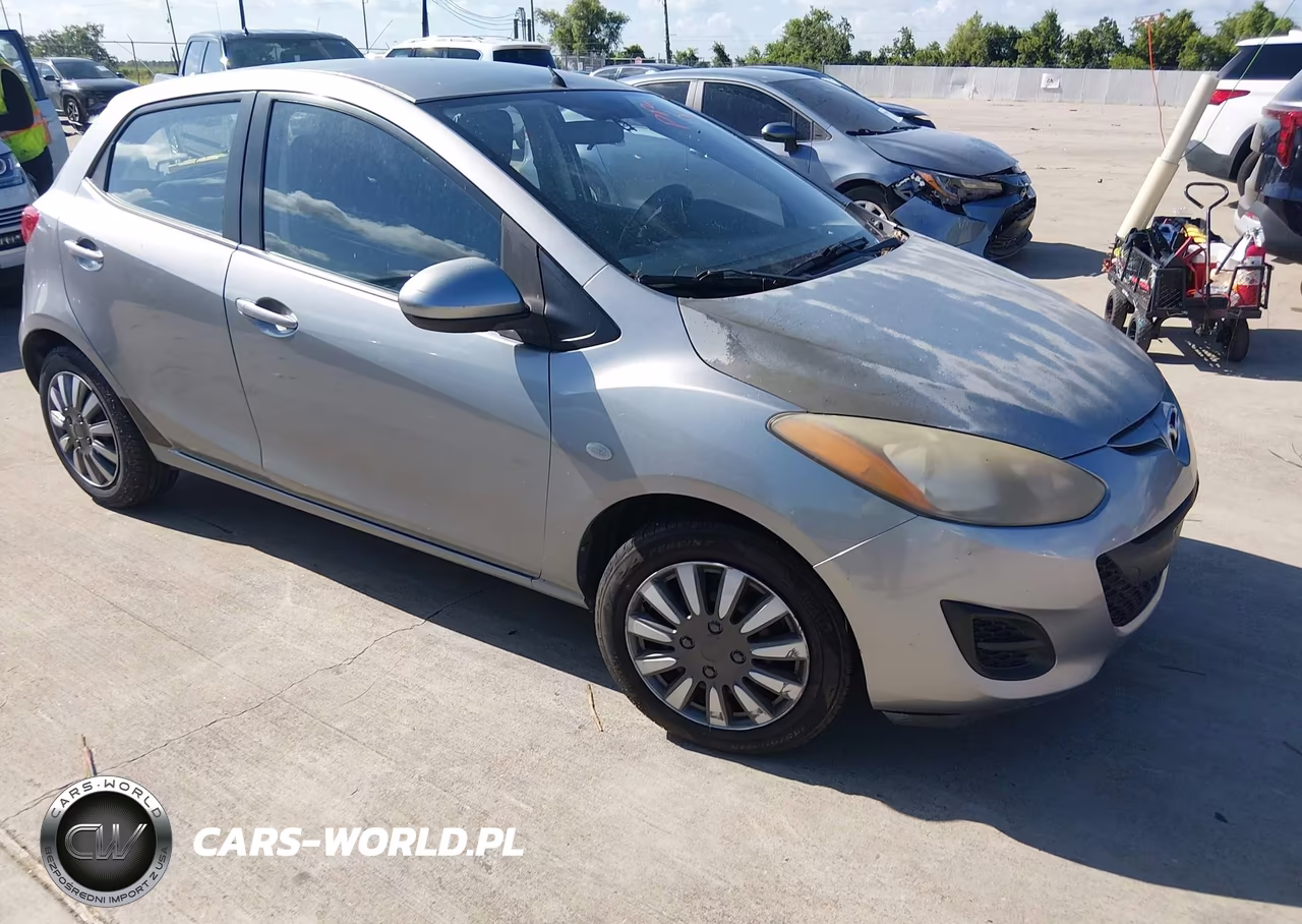 2013 Mazda Mazda2 Sport – zdjęcie 1 z 11