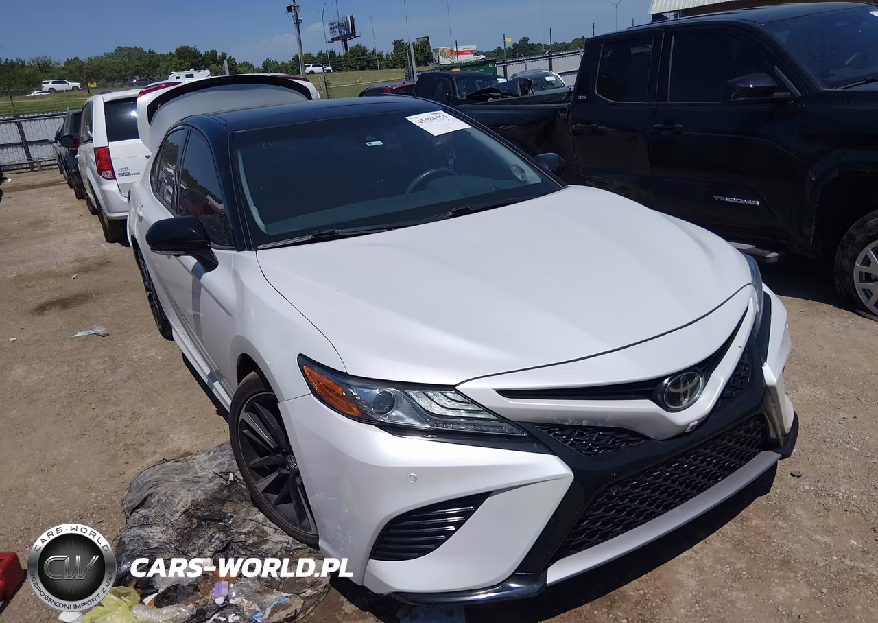 2018 Toyota Camry Xse V6 – zdjęcie 1 z 16