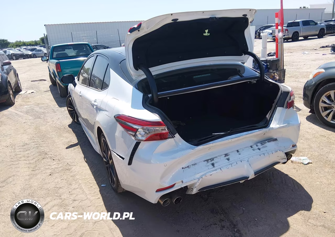 2018 Toyota Camry Xse V6 VIN:4T1BZ1HK2JU019892 - 3