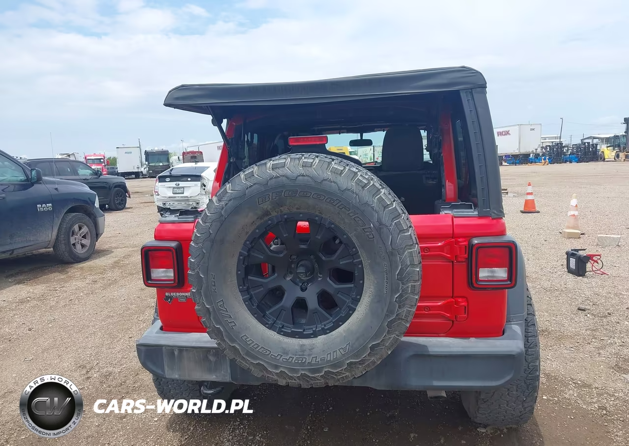 2021 Jeep Wrangler Unlimited Sport 4X4 VIN:1C4HJXDN3MW502597 - 16