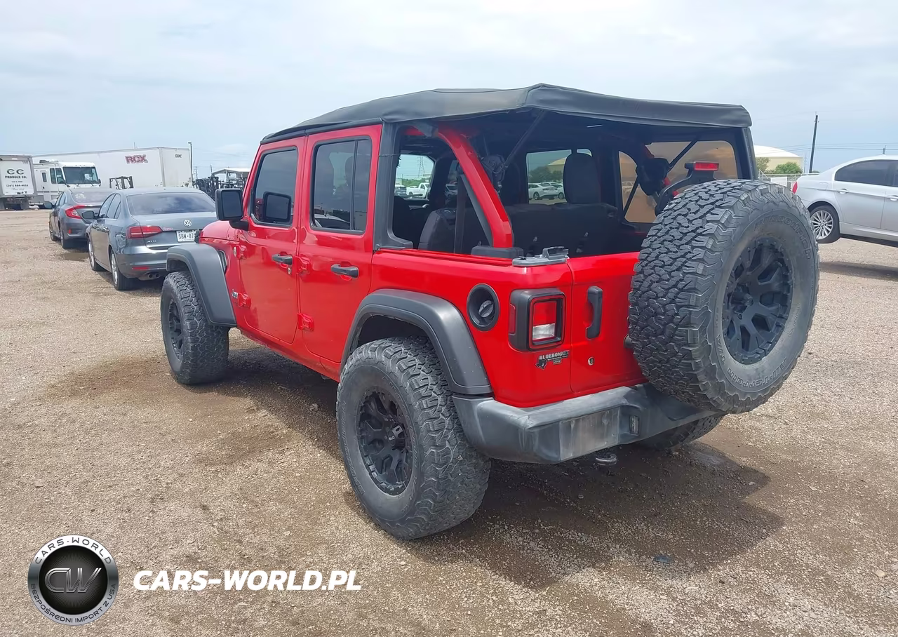 2021 Jeep Wrangler Unlimited Sport 4X4 VIN:1C4HJXDN3MW502597 - 3
