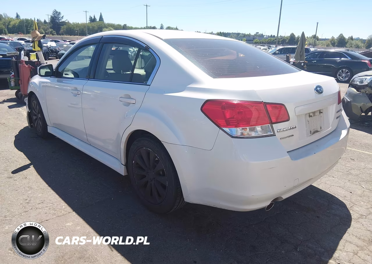 2011 Subaru Legacy 3.6R Premium VIN:4S3BMDC61B2249323 - 3