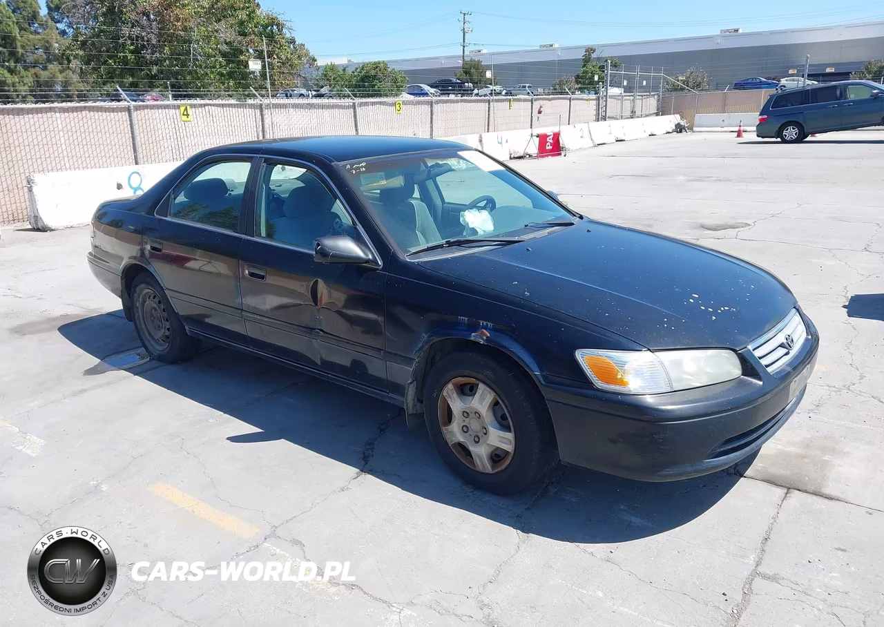 2000 Toyota Camry Le V6 – zdjęcie 1 z 11