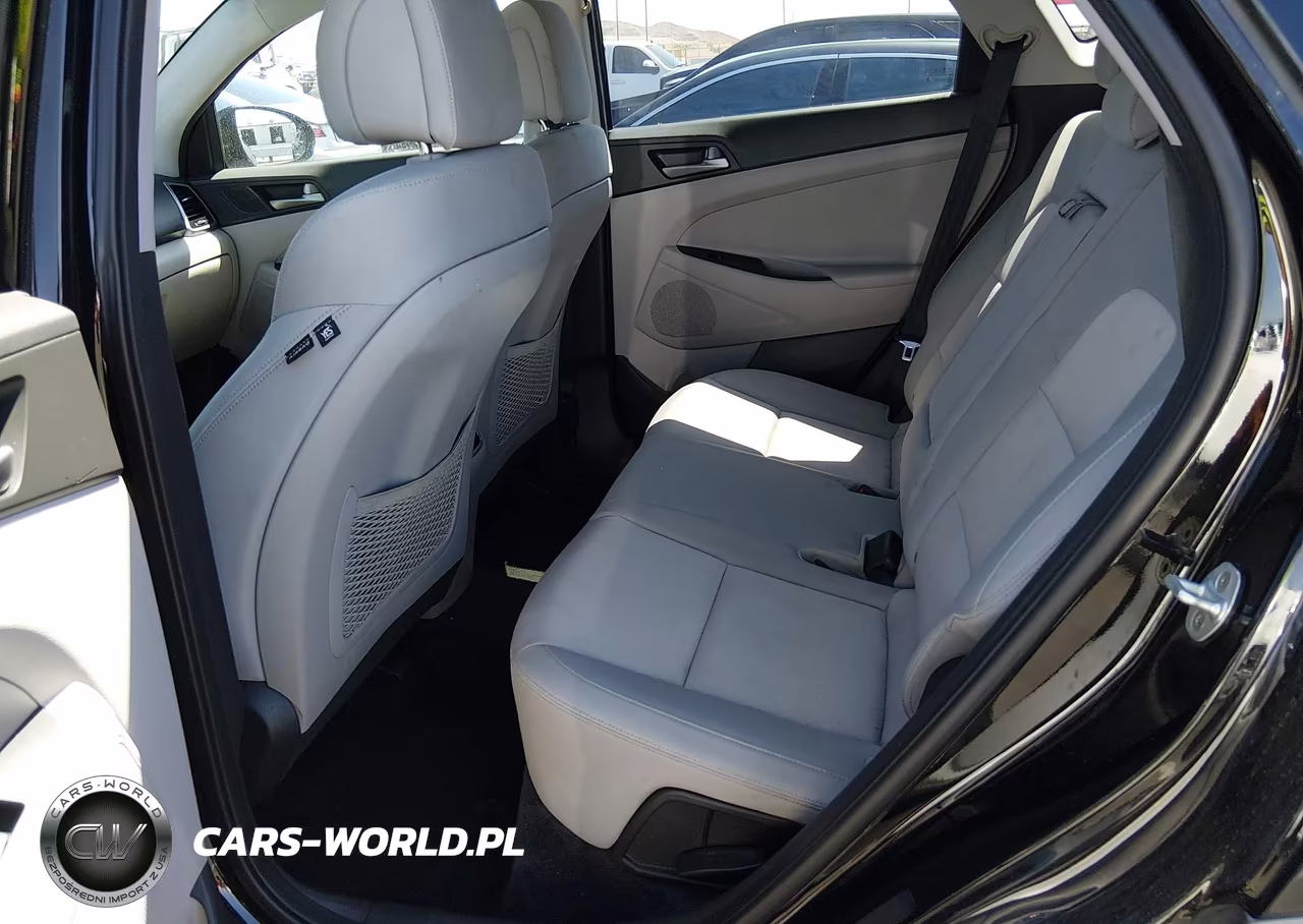 2017 Hyundai Tucson Value VIN:KM8J33A21HU568853 - 8