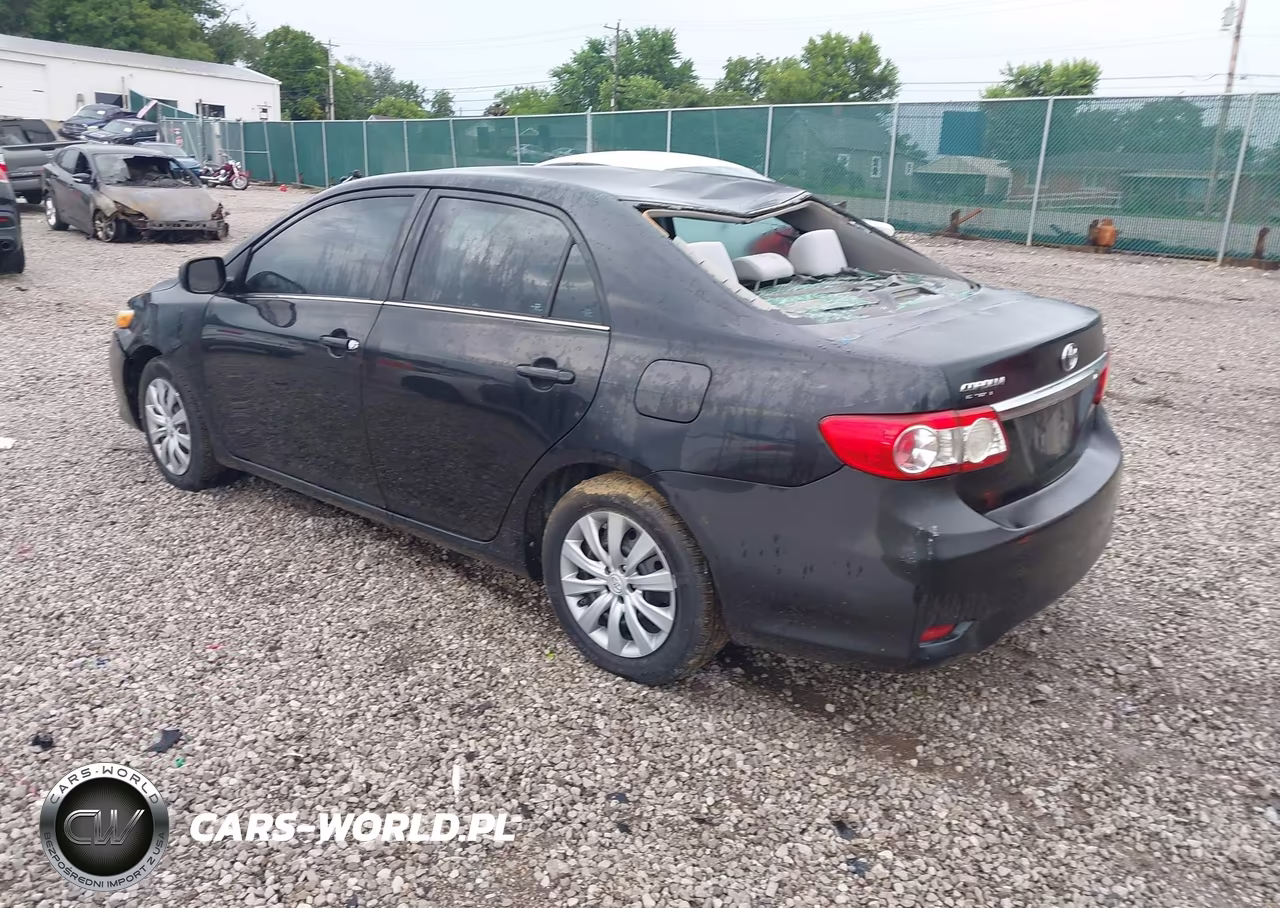 2013 Toyota Corolla Le VIN:2T1BU4EEXDC947857 - 3