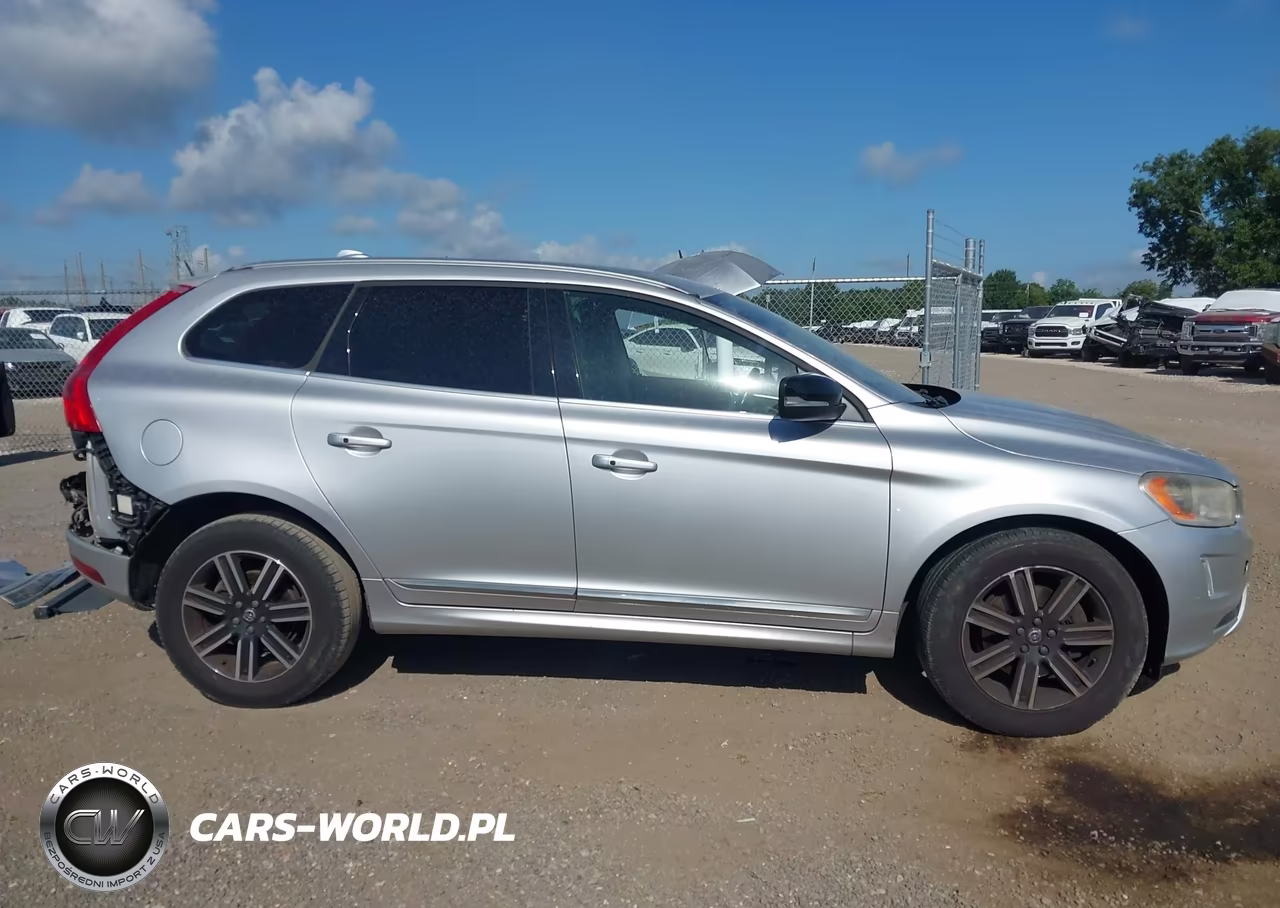 2017 Volvo Xc60 T5 Dynamic VIN:YV440MDR9H2200583 - 14