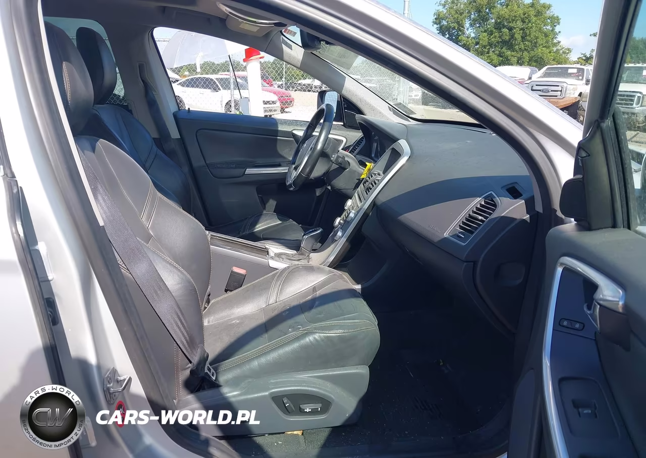 2017 Volvo Xc60 T5 Dynamic VIN:YV440MDR9H2200583 - 5
