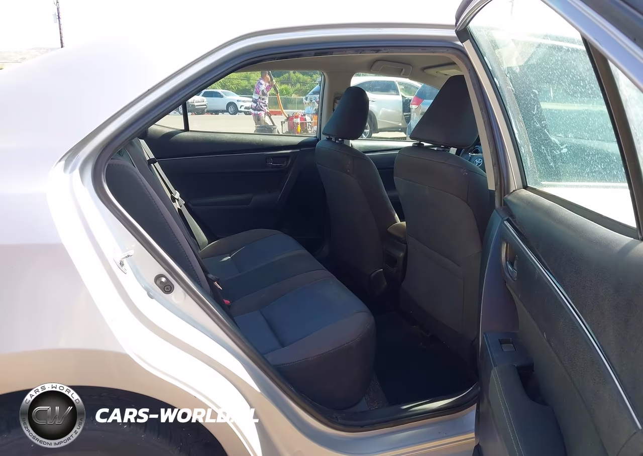 2018 Toyota Corolla Le VIN:5YFBURHE6JP760121 - 8