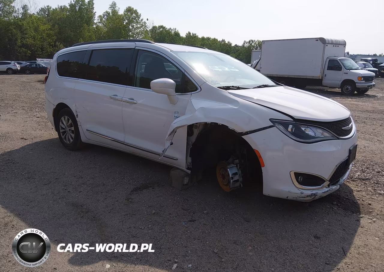 2017 Chrysler Pacifica Touring-L – zdjęcie 1 z 17