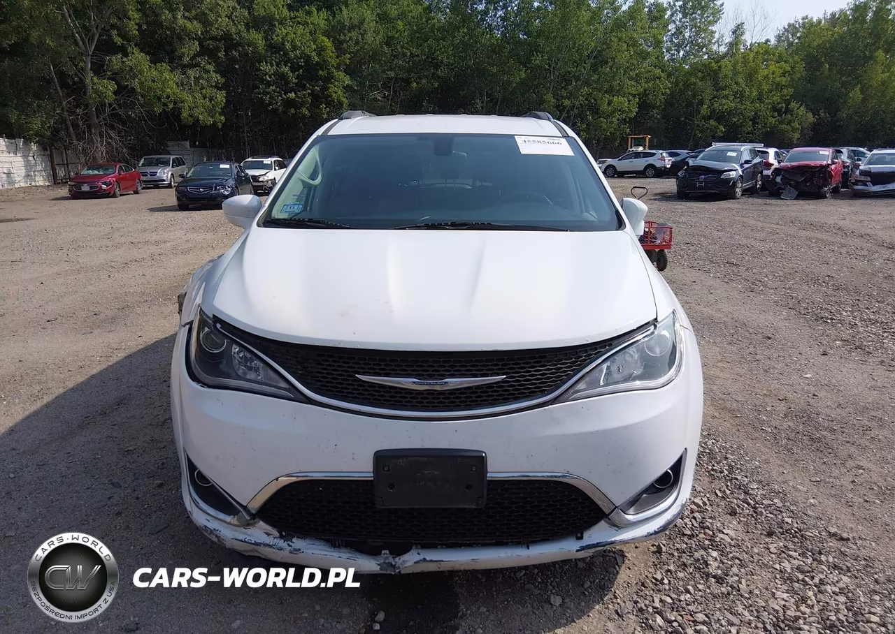 2017 Chrysler Pacifica Touring-L VIN:2C4RC1BG6HR803069 - 13