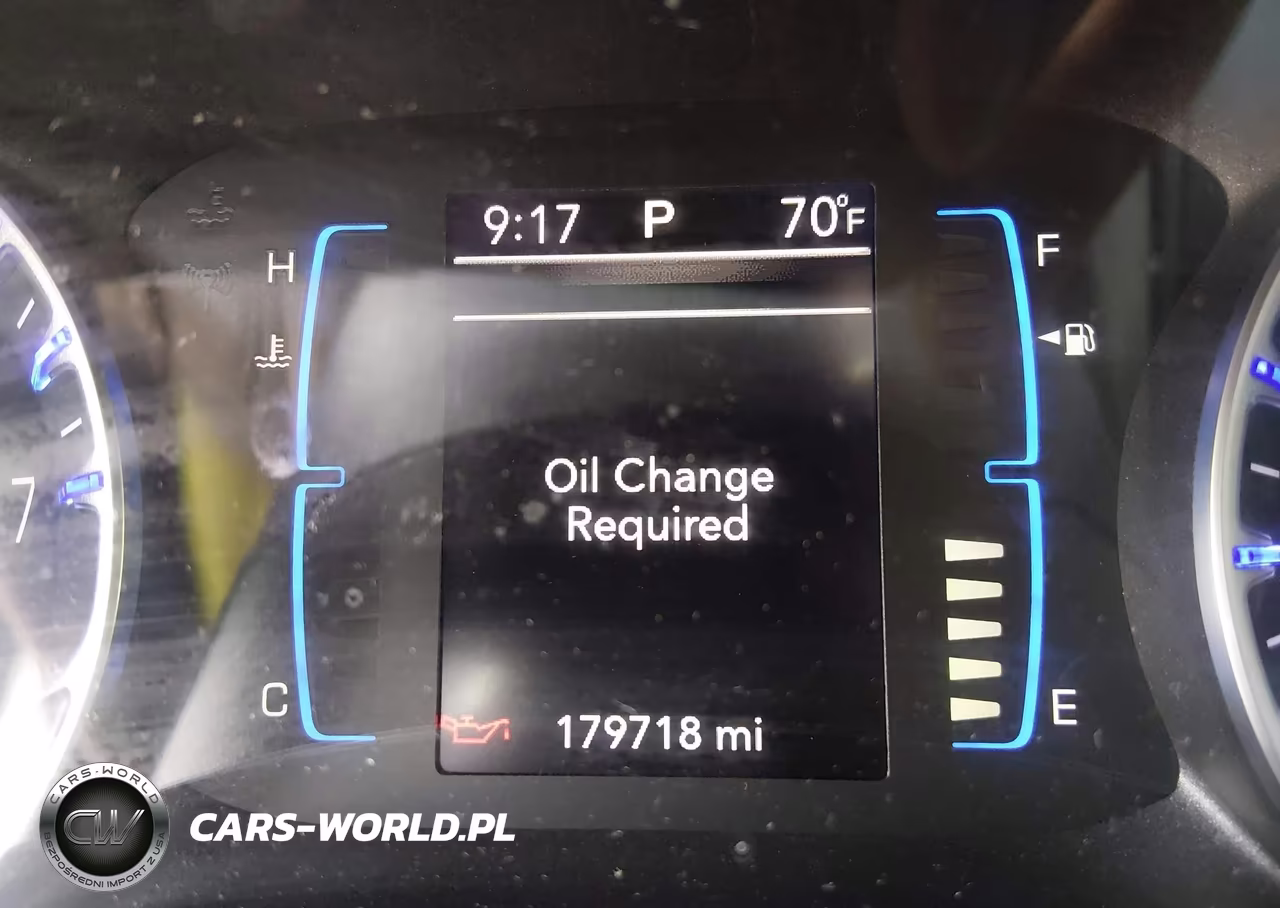 2017 Chrysler Pacifica Touring-L VIN:2C4RC1BG6HR803069 - 16