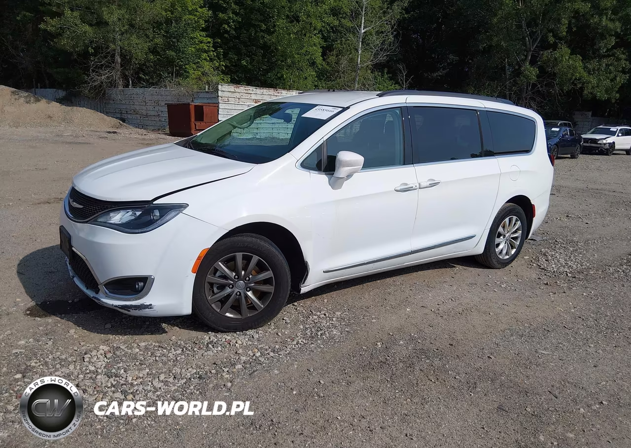 2017 Chrysler Pacifica Touring-L VIN:2C4RC1BG6HR803069 - 2