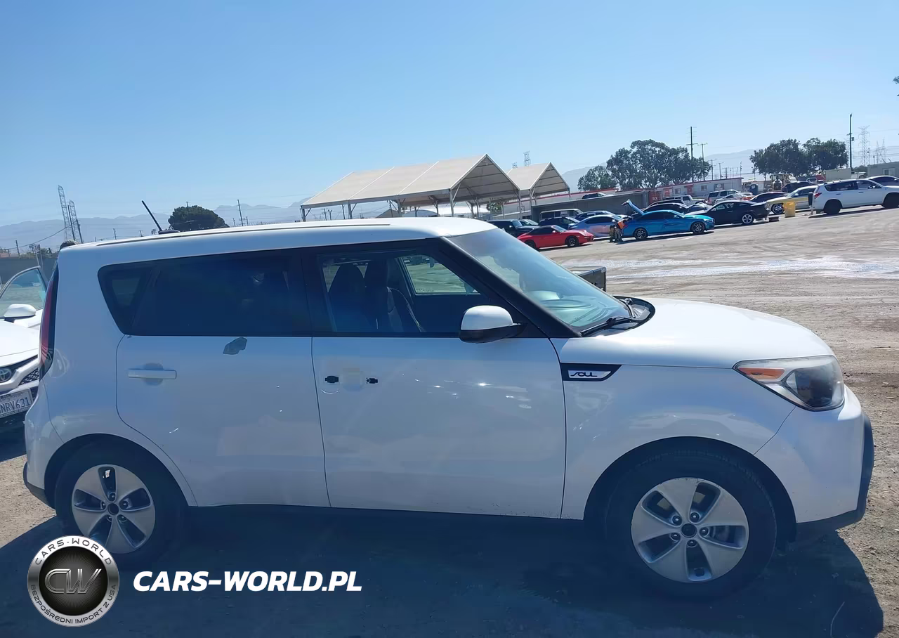 2016 Kia Soul VIN:KNDJN2A22G7357747 - 13