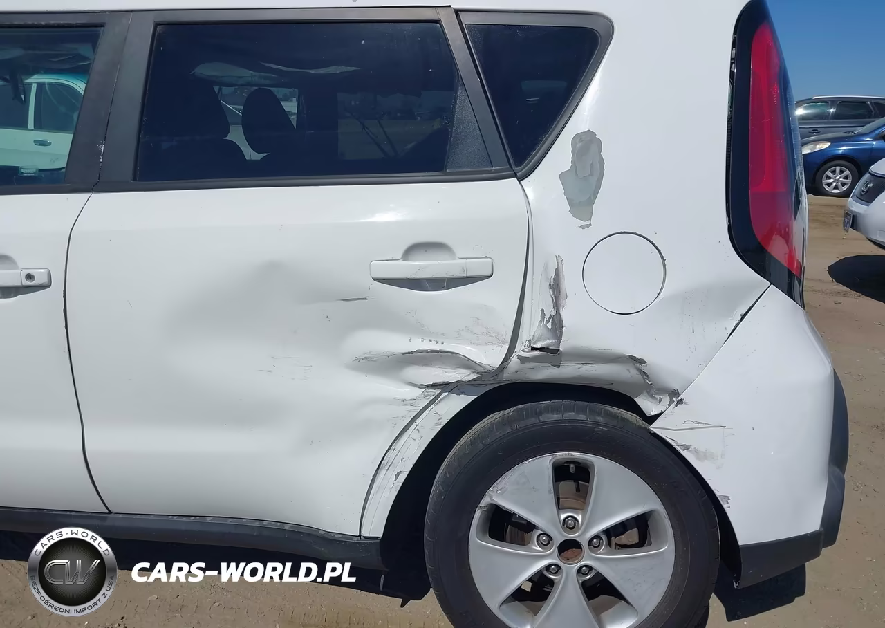 2016 Kia Soul VIN:KNDJN2A22G7357747 - 6