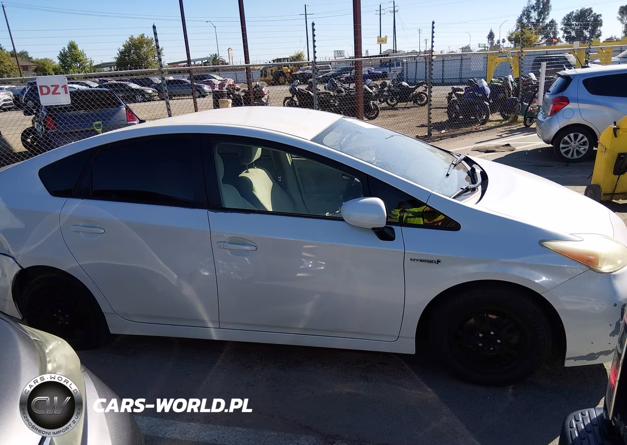 TOYOTA PRIUS VIN:JTDKN3DU8E1737165 - 13