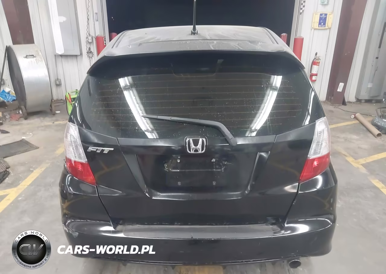 2010 Honda Fit Sport VIN:JHMGE8H42AS024200 - 17