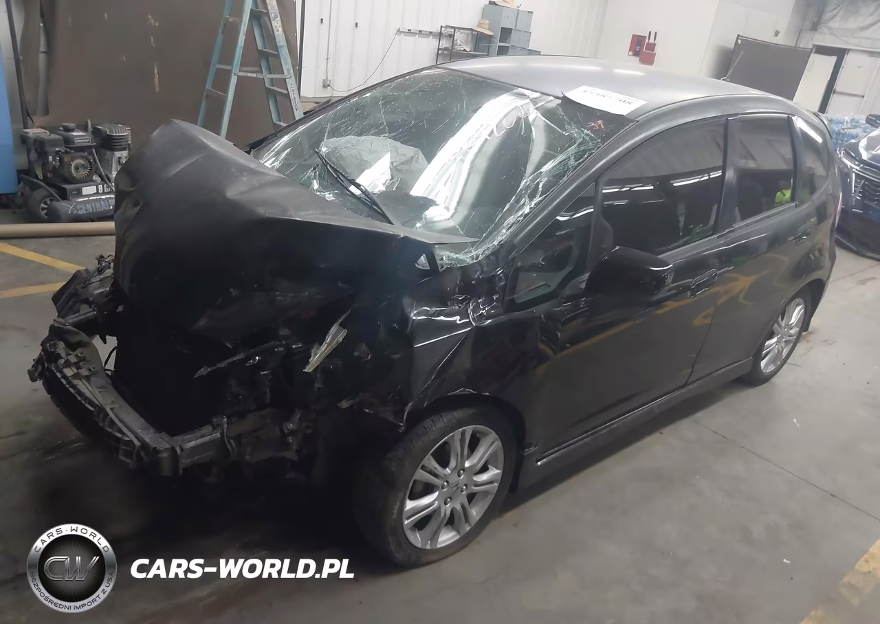 2010 Honda Fit Sport VIN:JHMGE8H42AS024200 - 2