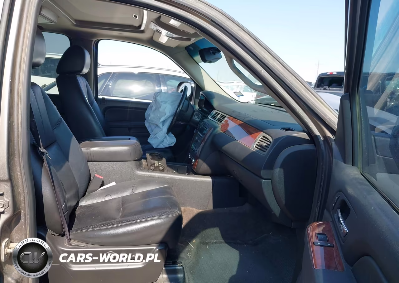 2012 Chevrolet Tahoe Lt VIN:1GNSKBE05CR172832 - 5