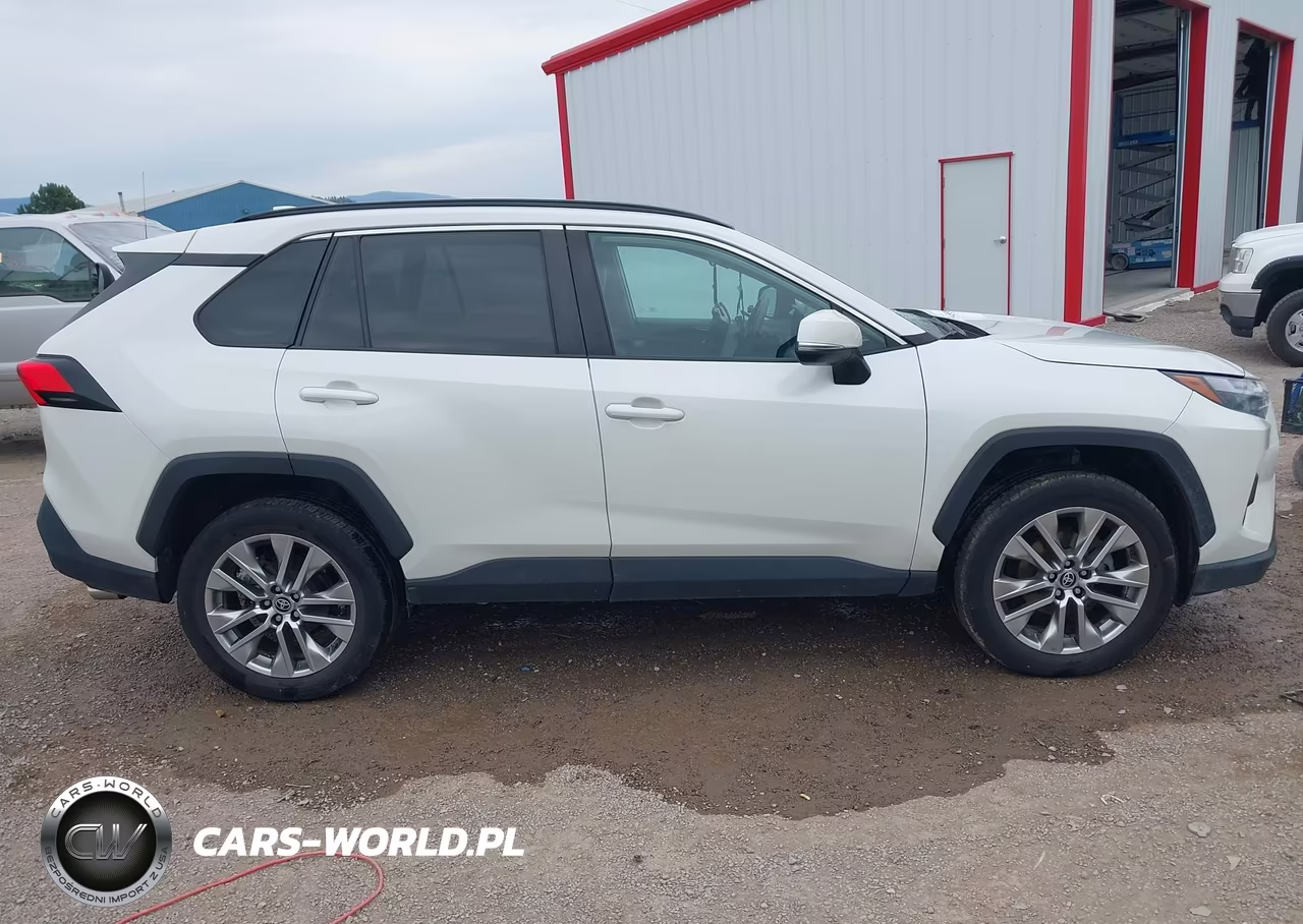 2022 Toyota Rav4 Xle Premium VIN:2T3A1RFV6NW257322 - 13