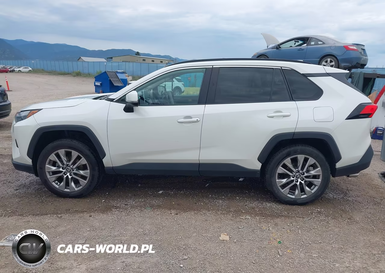 2022 Toyota Rav4 Xle Premium VIN:2T3A1RFV6NW257322 - 14
