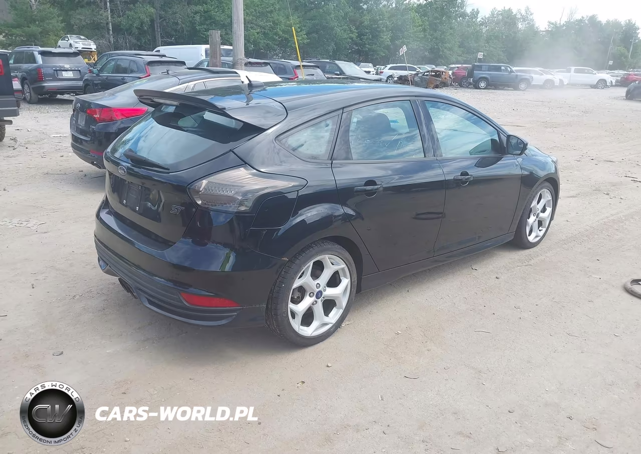 2017 Ford Focus St VIN:1FADP3L92HL311227 - 4