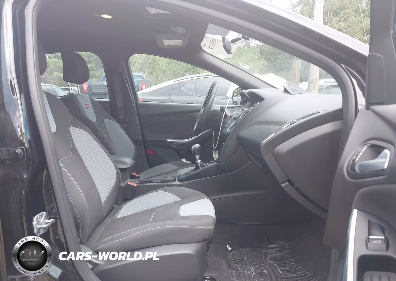 2017 Ford Focus St VIN:1FADP3L92HL311227 - 5