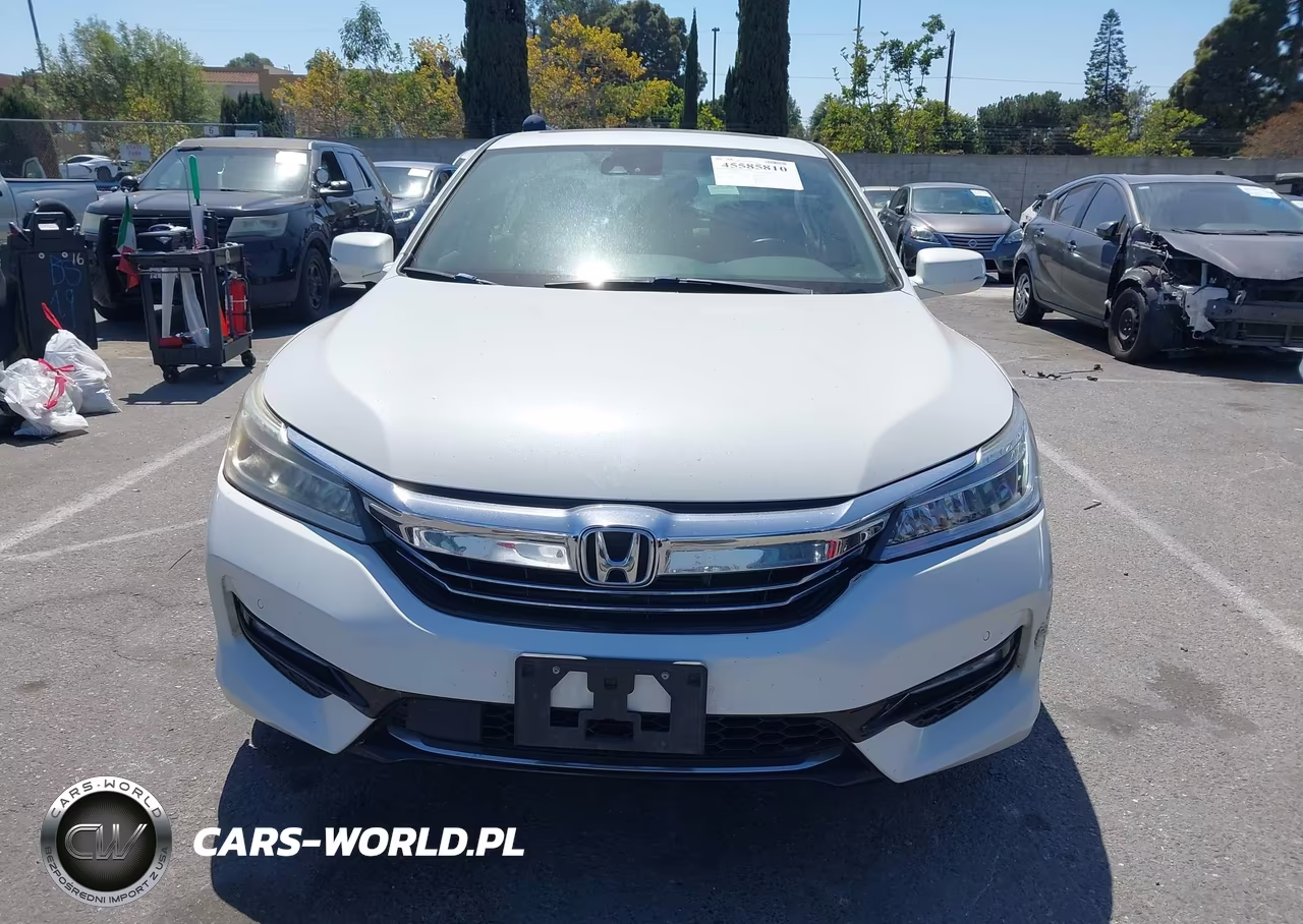2017 Honda Accord Hybrid Touring VIN:JHMCR6F74HC023204 - 12
