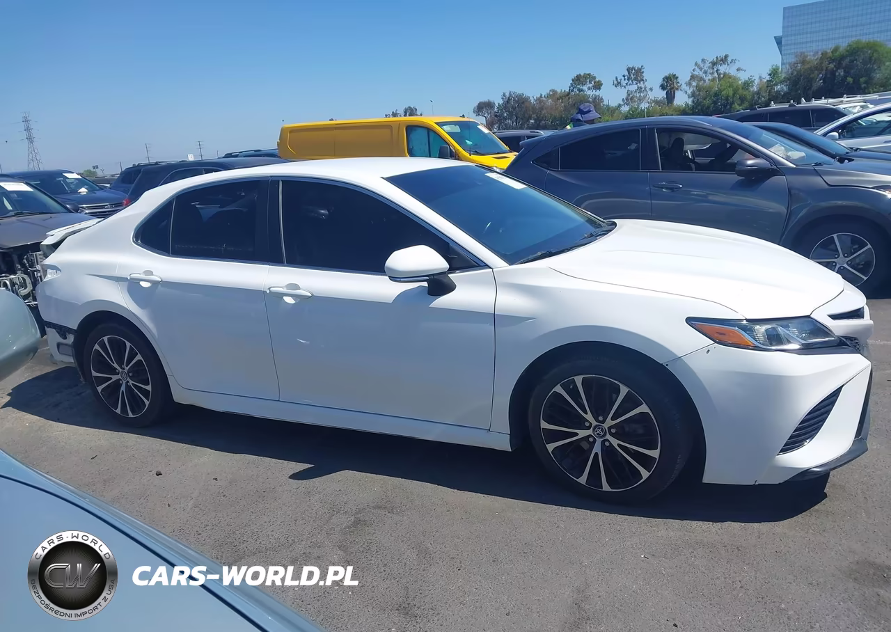 2018 Toyota Camry Se VIN:4T1B11HK2JU530574 - 13