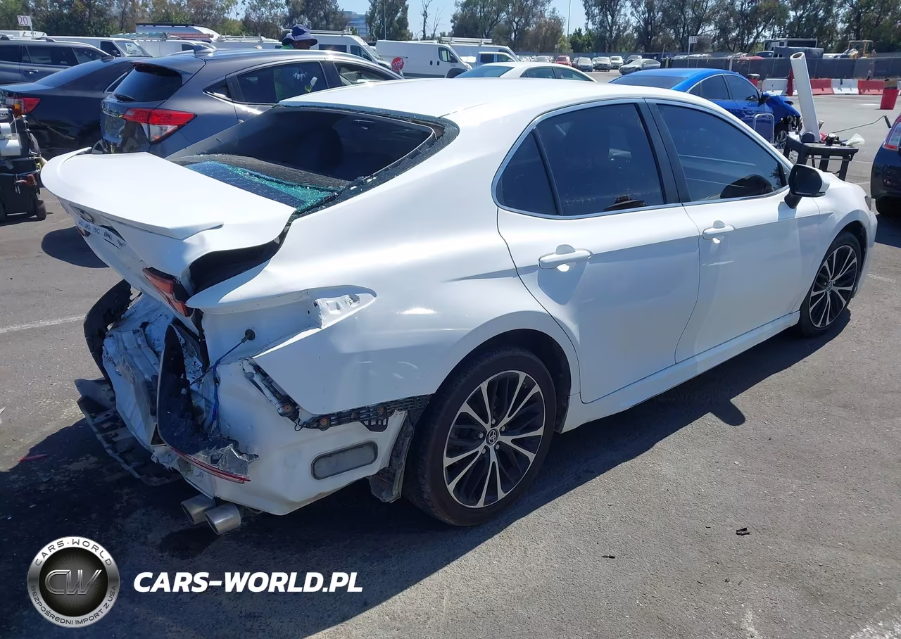 2018 Toyota Camry Se VIN:4T1B11HK2JU530574 - 4