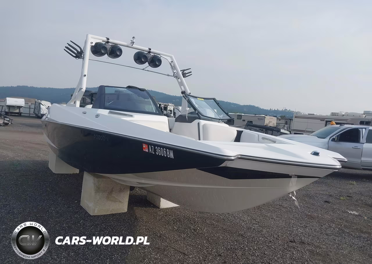2015 Axis Wake