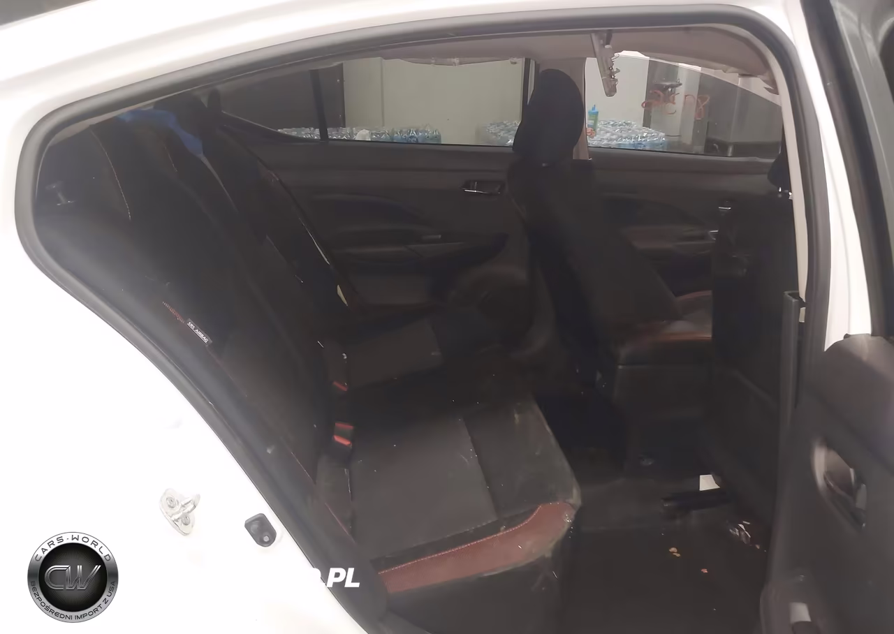 2025 Nissan Versa 1.6 Sr VIN:3N1CN8FV8SL820464 - 8