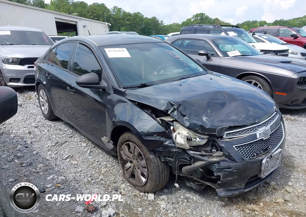 2014 Chevrolet Cruze Ls Auto – zdjęcie 1 z 15