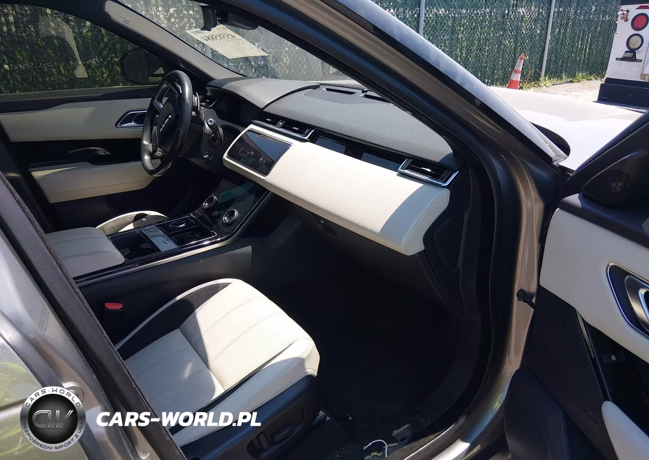 2019 Land Rover Range Rover Velar P250 S VIN:SALYB2EXXKA218774 - 5