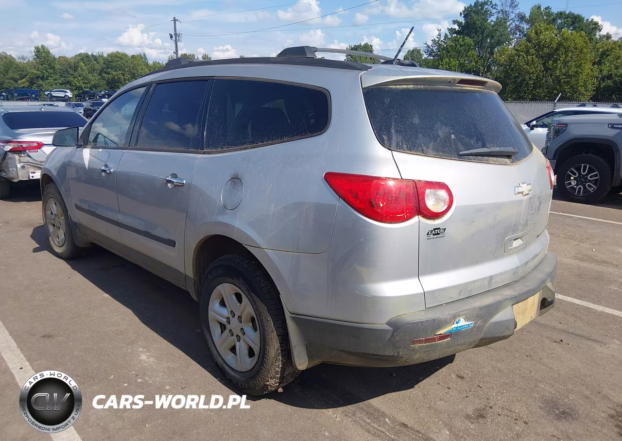2012 Chevrolet Traverse Ls VIN:1GNKRFED2CJ272102 - 3