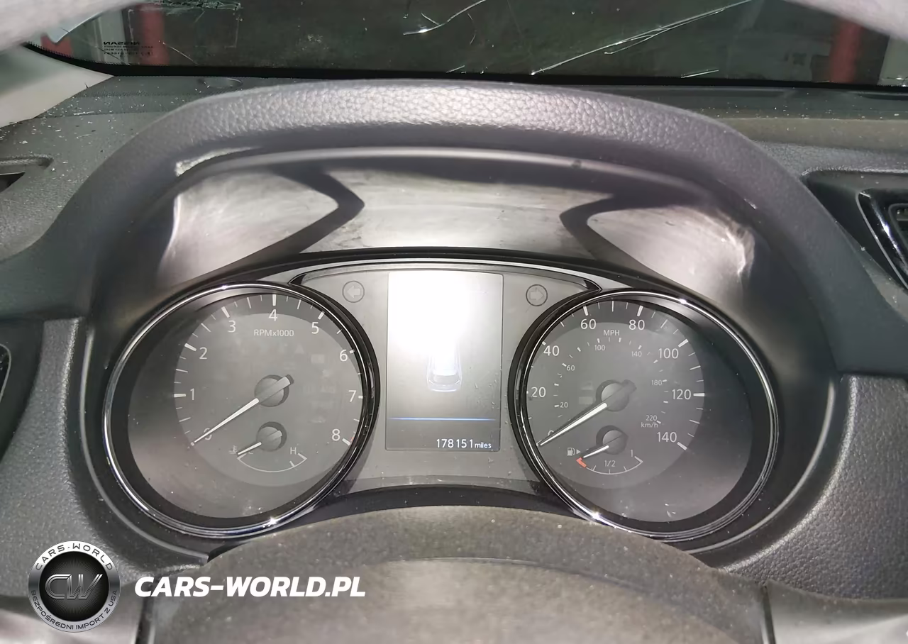 2018 Nissan Rogue S VIN:KNMAT2MT2JP555312 - 7