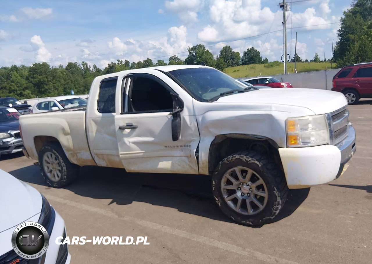 2011 Chevrolet Silverado 1500 Ls VIN:1GCRCREA9BZ432606 - 14
