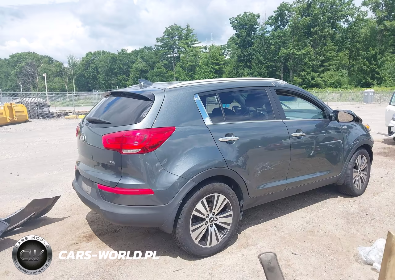 2015 Kia Sportage Ex VIN:KNDPCCAC1F7727907 - 4