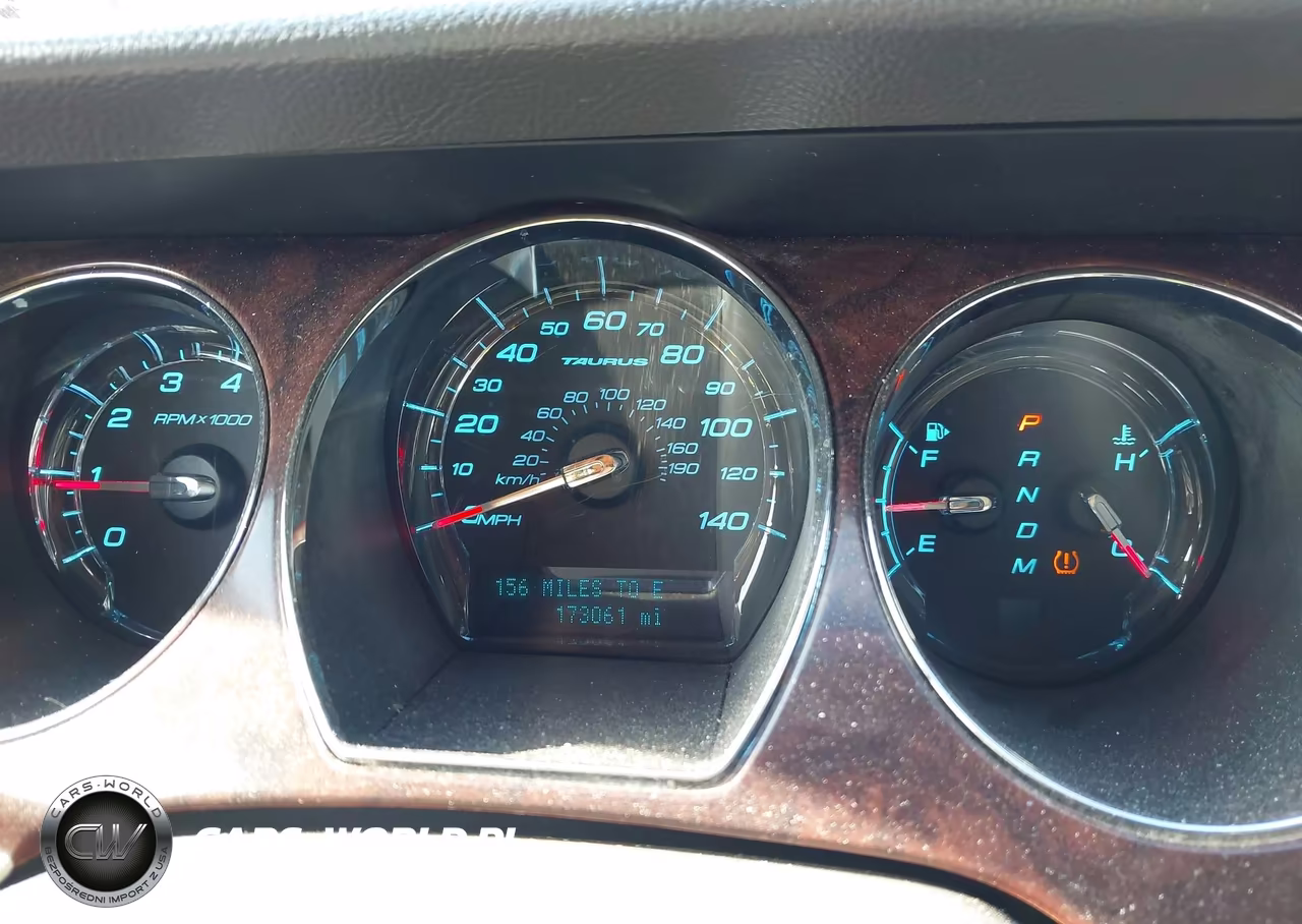2010 Ford Taurus Limited VIN:1FAHP2FW8AG109164 - 7