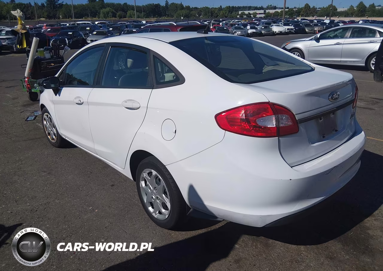 2012 Ford Fiesta S VIN:3FADP4AJ2CM159864 - 3