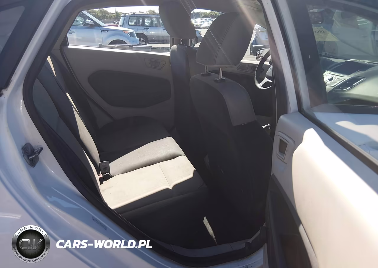 2012 Ford Fiesta S VIN:3FADP4AJ2CM159864 - 8