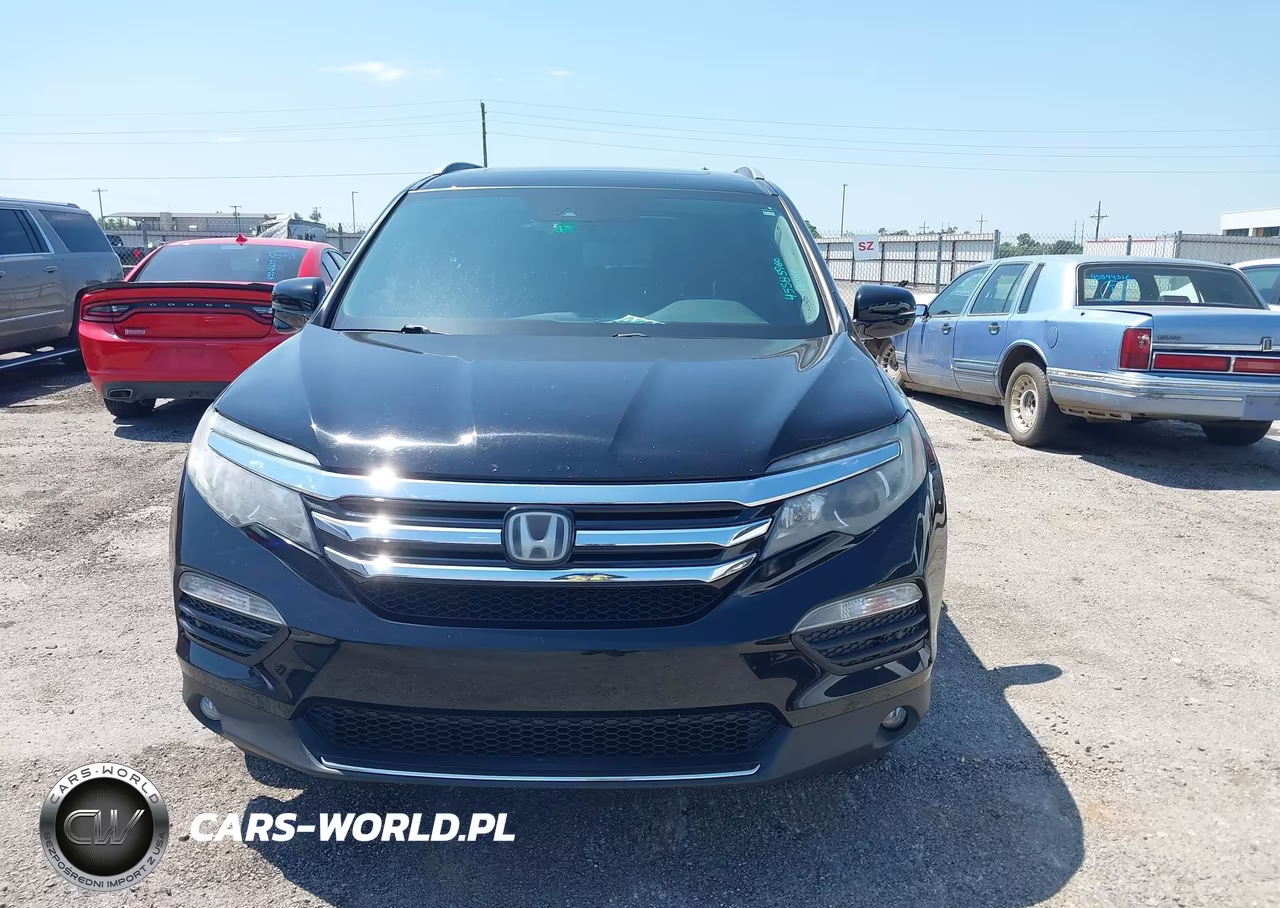 2017 Honda Pilot Touring VIN:5FNYF6H95HB101572 - 12