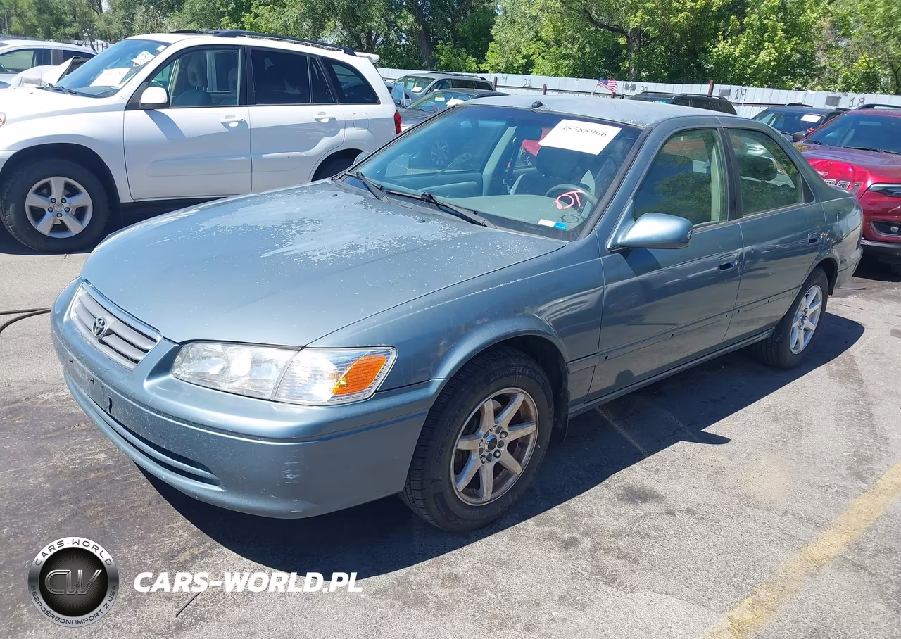 2000 Toyota Camry Le VIN:JT2BG22K8Y0460638 - 2