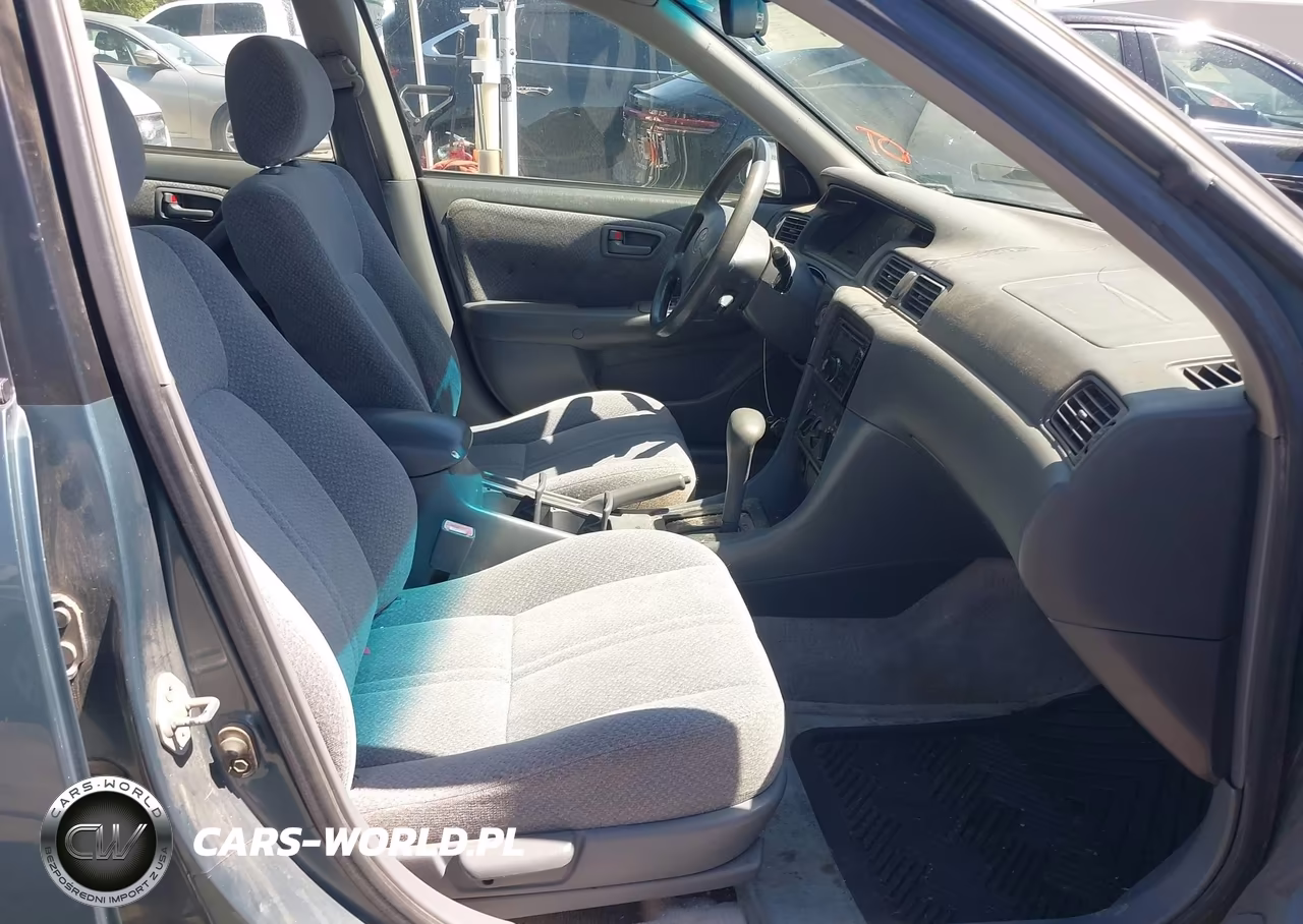 2000 Toyota Camry Le VIN:JT2BG22K8Y0460638 - 5