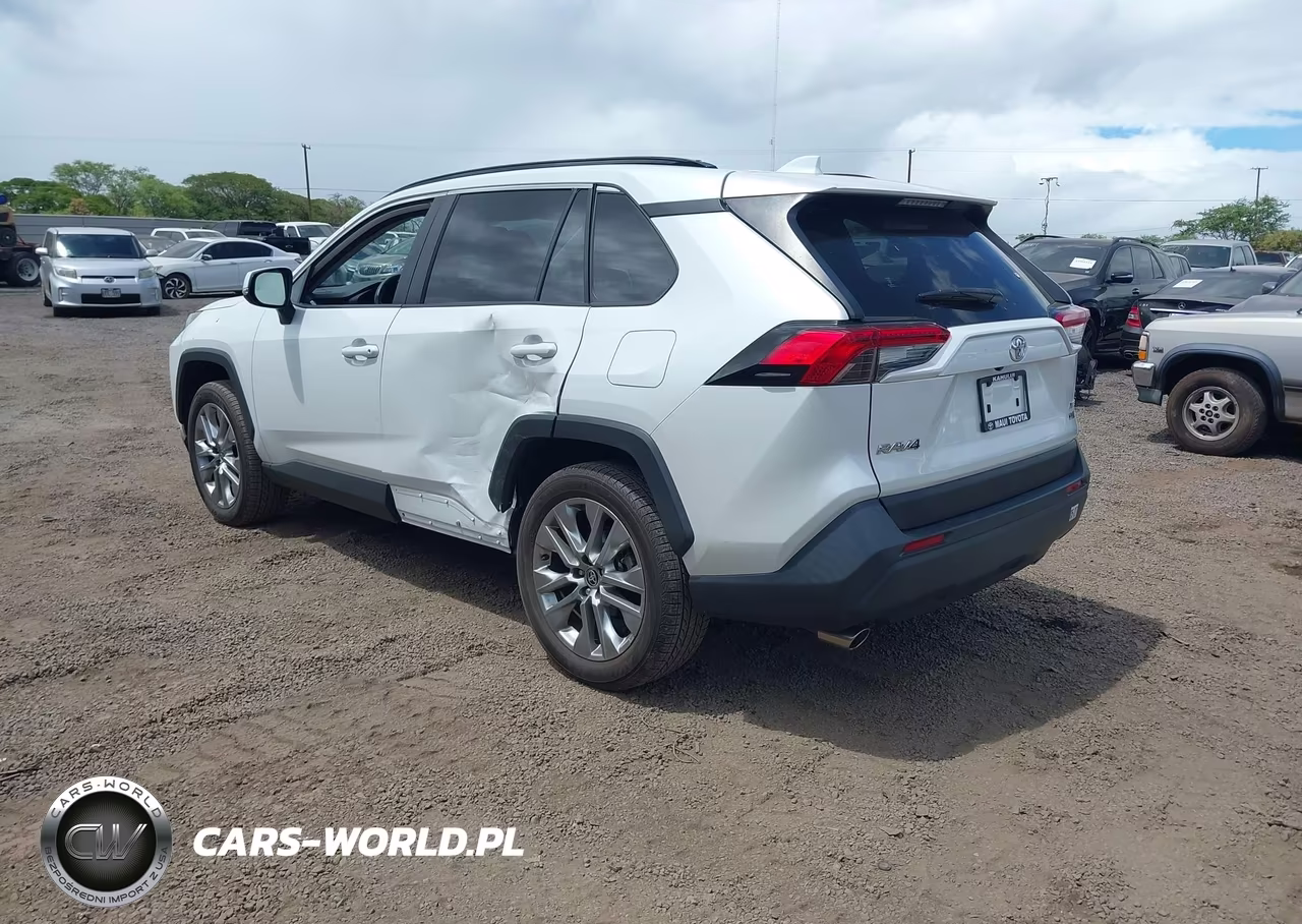 2023 Toyota Rav4 Xle Premium VIN:JTMC1RFV8PD105521 - 3