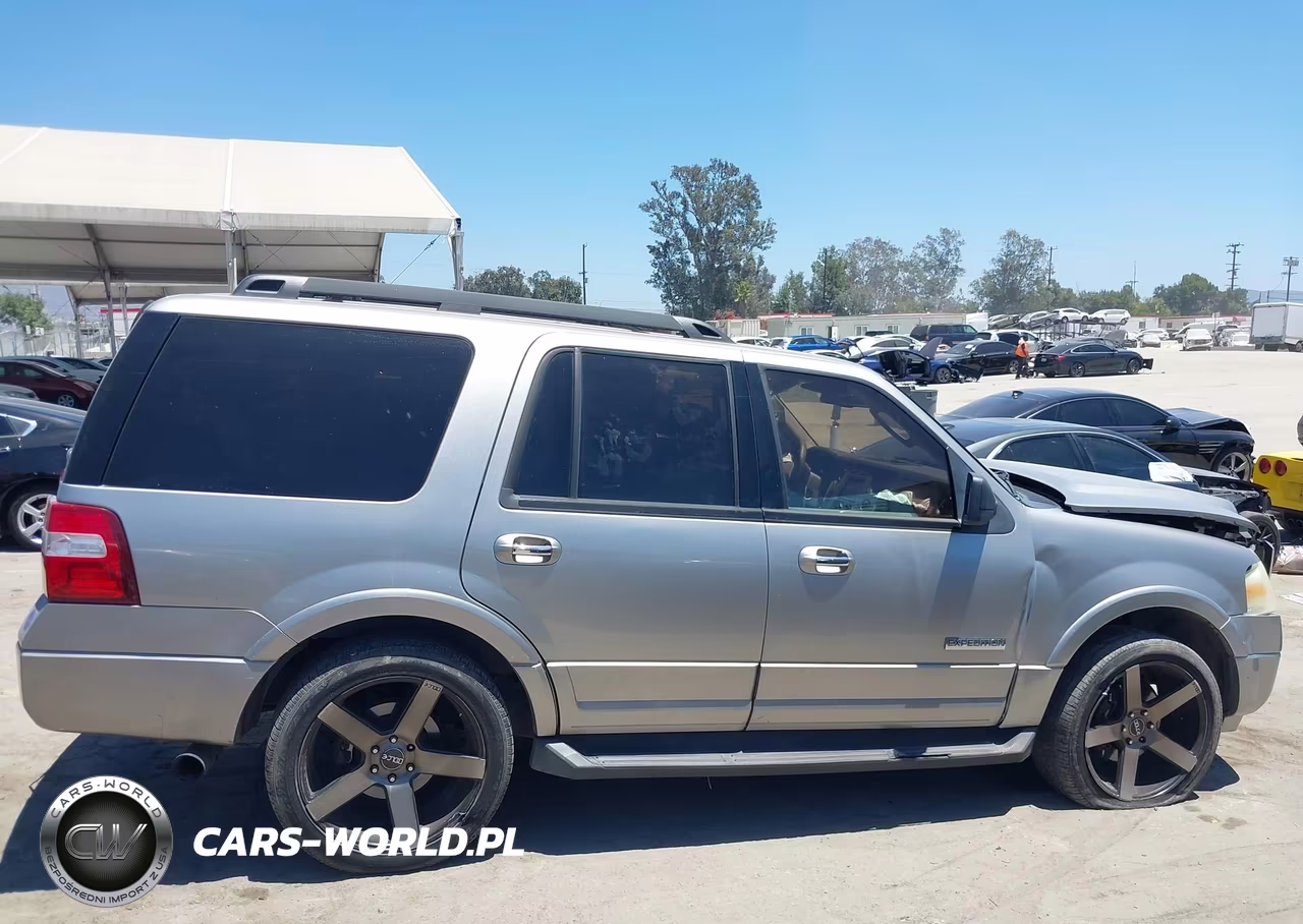 2008 Ford Expedition Xlt VIN:1FMFU15528LA17154 - 13