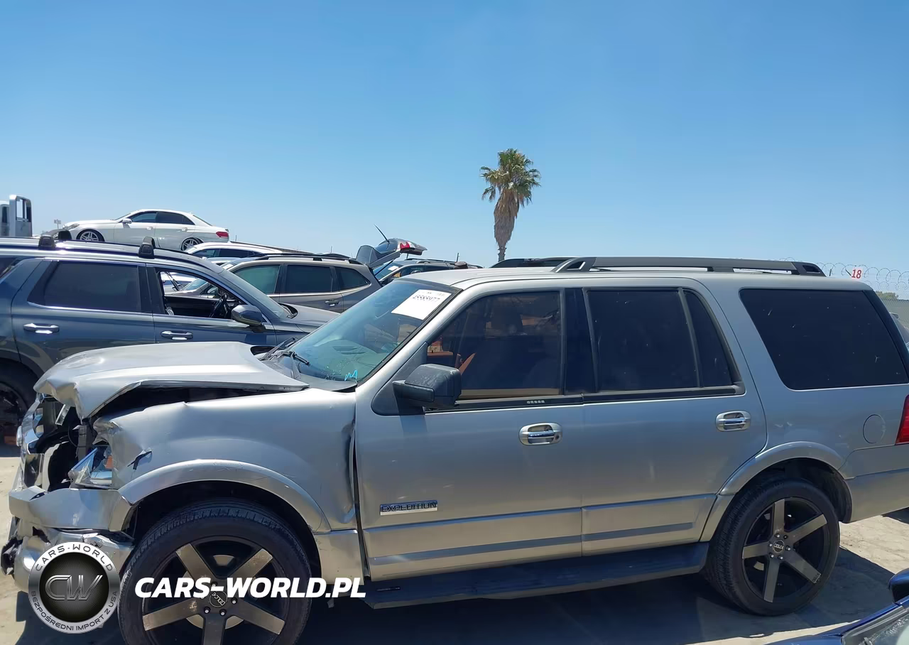 2008 Ford Expedition Xlt VIN:1FMFU15528LA17154 - 14