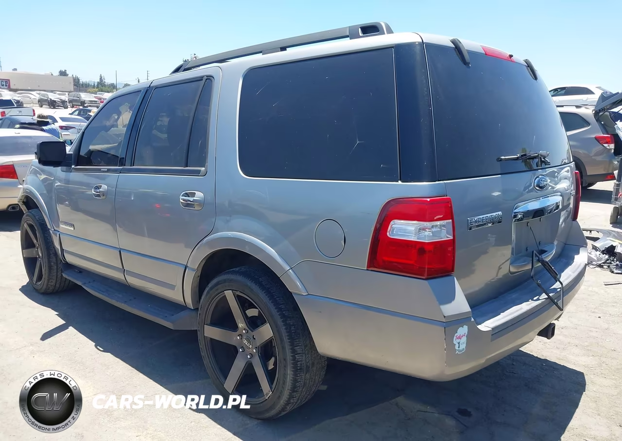 2008 Ford Expedition Xlt VIN:1FMFU15528LA17154 - 3